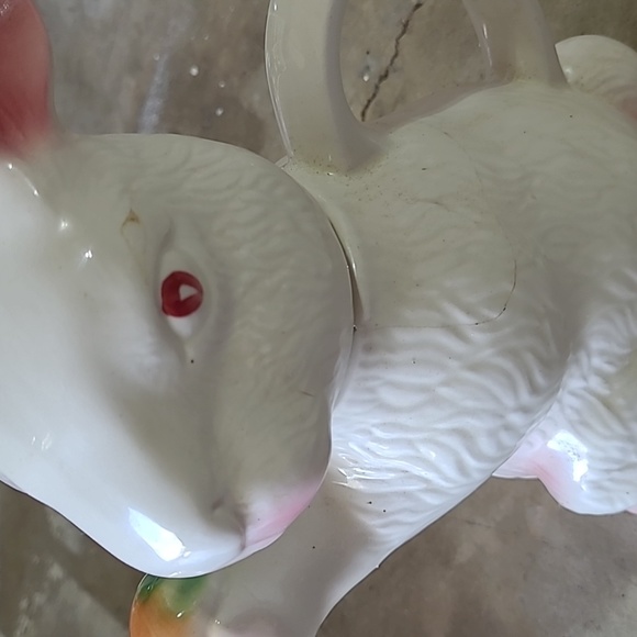 Peter Rabbit Teapot - Picture 3 of 5